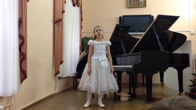 "Снежинки спускаются с неба". Поёт Лиза Зорькина смотреть онлайн