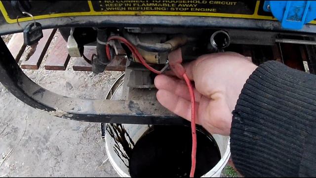 Бензогенератор FORTE FG 3500. Замена масла. смотреть онлайн