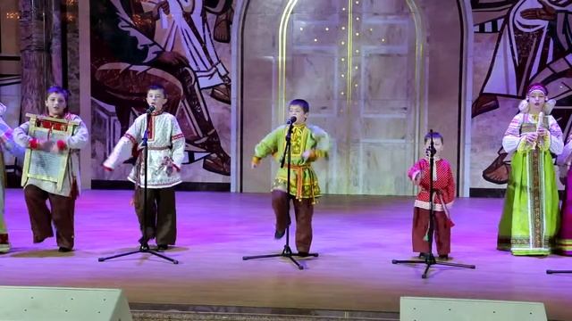 Детский театр песни "ПОТЕШКИ" выступление в Храме Христа Спасителя смотреть онлайн