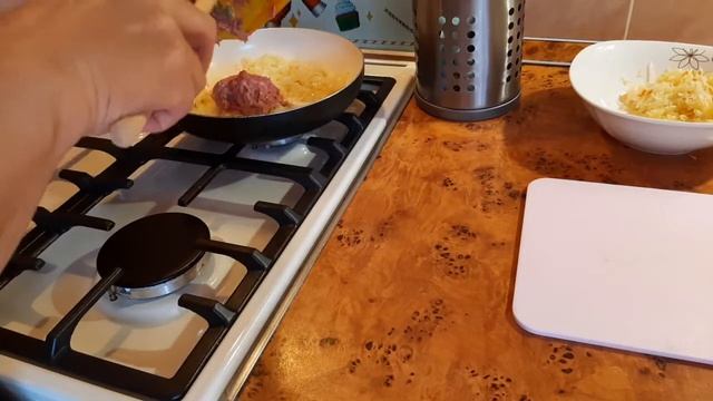 ВОЗДУШНОЕ ТЕСТО. ПИРОЖКИ с КАПУСТОЙ и ФАРШЕМ смотреть онлайн