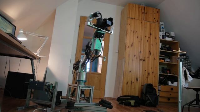 Robot Camera Crane - Tilt ready смотреть онлайн