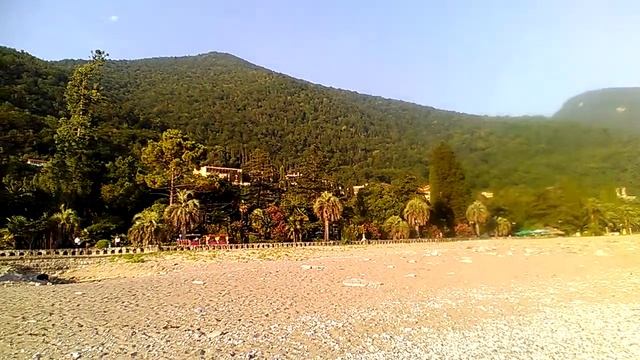 Абхазия. Гагра. Пляж у центрального парка.