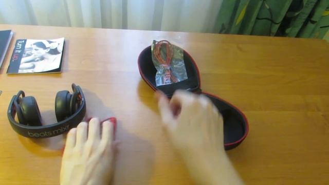 Распаковка наушников Monster Beats by Dr Dre Mixr смотреть онлайн