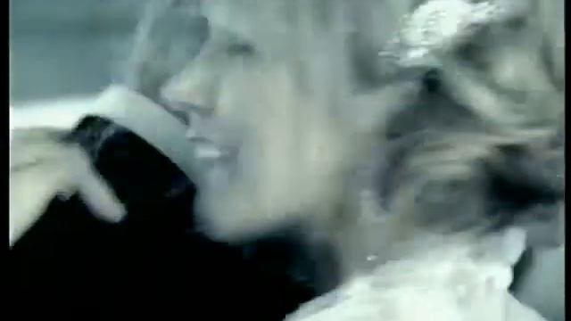 Hande Yener | Acı Veriyor
