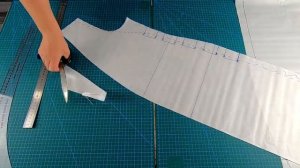 Модный удлиненный Жилет без вытачек и застежки. Простой крой.mp4