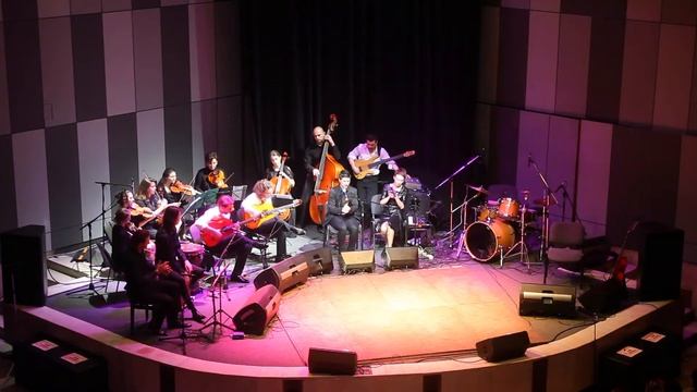 Flamencura con Alberto Funes - Mirando en tus ojillos (fandango) смотреть онлайн