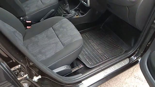 Купить Рено Логан (Renault Logan) 1.6 МТ 2011 г. с пробегом бу в Саратове. Автосалон Элвис Trade смотреть онлайн