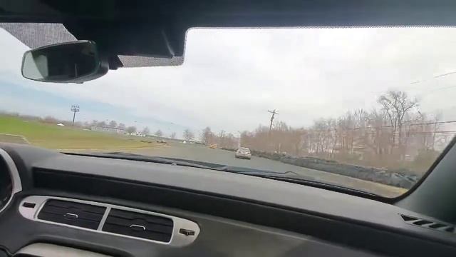 Camaro 1LE vs Corvette C6 vs Englishtown Raceway смотреть онлайн