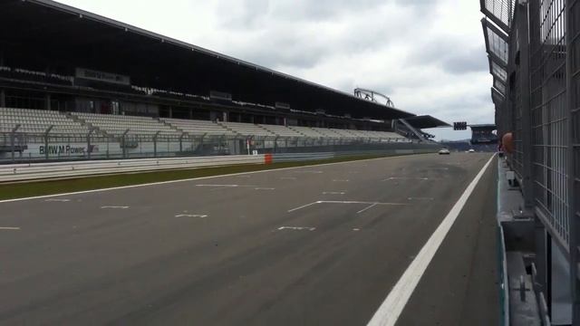Vln Mercedes SLC смотреть онлайн