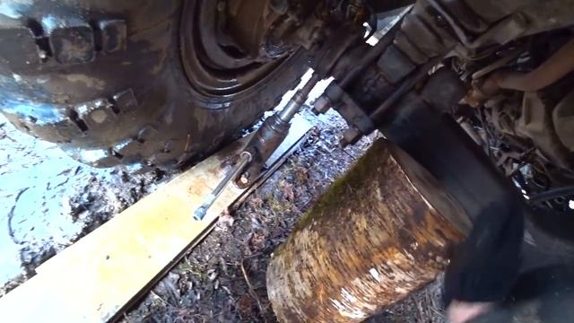 ЕДЕМ В ТАЙГУ ПО ВЕСЕННЕМУ БЕЗДОРОЖЬЮ. ПЫТАЛИСЬ ПРОЕХАТЬ НА НОВЫЙ УЧАСТОК. Часть первая. смотреть онлайн