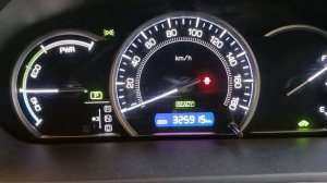 TOYOTA Эскваир 2015 г гибрид - настоящий пробег или нет ?