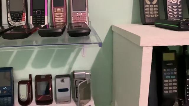 Коллекция Ретро телефонов смотреть онлайн