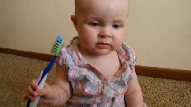 Как приучить ребенка чистить зубы / How to teach a child to brush teeth смотреть онлайн