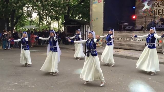 Эмир-Джелял Хайтармасы в исполнении ансамбля "Бадем" смотреть онлайн