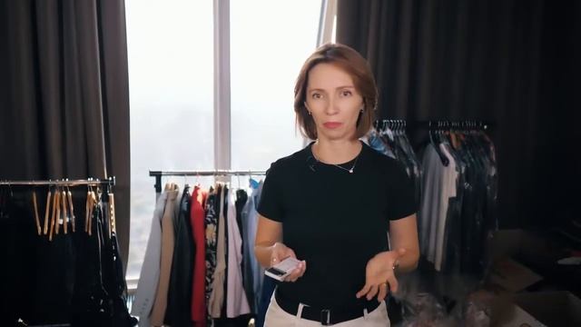 Электрошторы на большие окна для необычной семьи в Москва СИТИ 2022г. смотреть онлайн