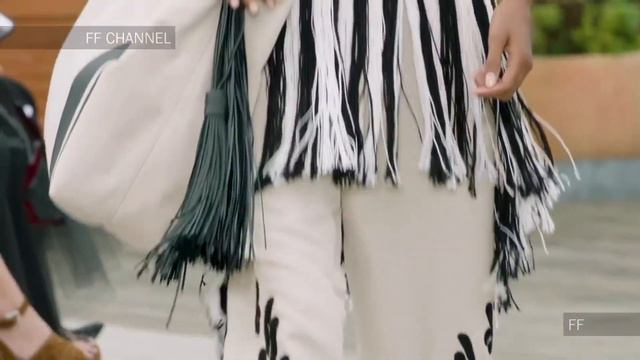 Oscar de La Renta | Spring Summer 2019 | Full Show смотреть онлайн