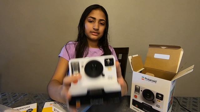 Unboxing Polaroid originals One Step2 Viewfinder i-Type Camera смотреть онлайн