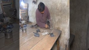 Ручное изготовление двигателей индусами