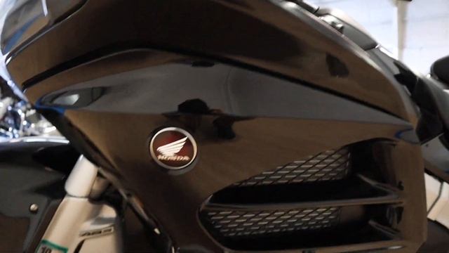 2015 Honda Goldwing смотреть онлайн