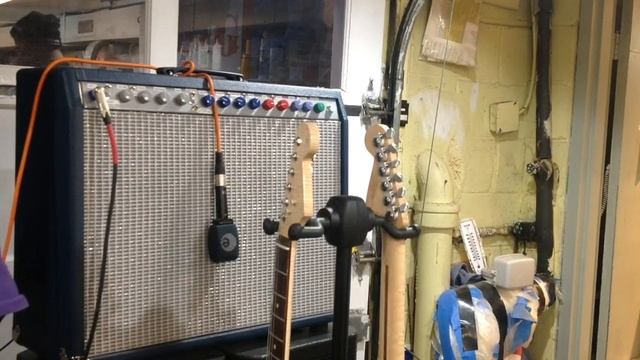 Black Chambered Mahogany Strat with Flame Maple Top смотреть онлайн