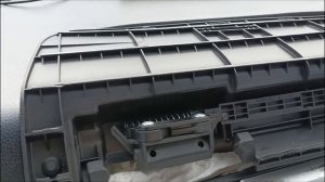 Ремонт крышки верхнего правого бардачка Газель Бизнес.