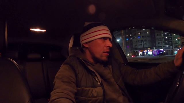 ТАКСУЮ 1 ЯНВАРЯ. ЕСТЬ КТО ЖИВОЙ? смотреть онлайн