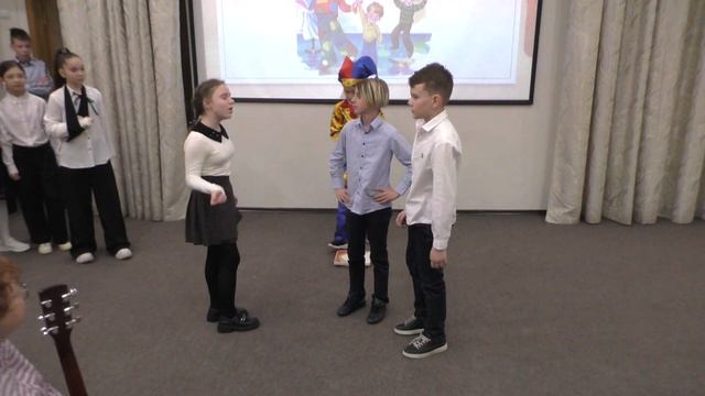 Весенний фестиваль театральных миниатюр. Постановки по произведениям Виктора Драгунского! смотреть онлайн