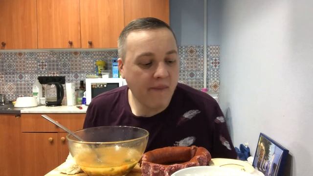 Рассольник mukbang МУКБАНГ eating смотреть онлайн