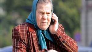 БАБКА РАЗБИЛА ТЕЛЕФОН!!! Прикол по телефону над бабкой(МЕГА РЖАЧ)