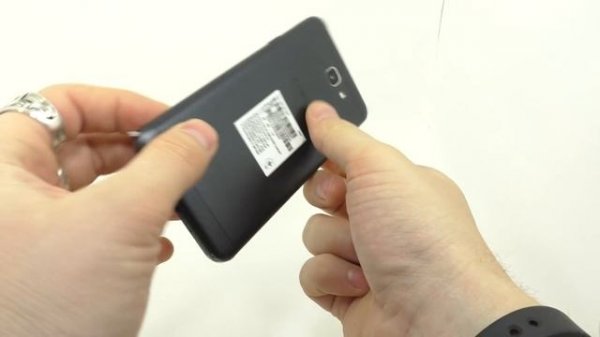 Видео обзор смартфона Samsung SM G570F Galaxy J5 Prime 16 ГБ черный