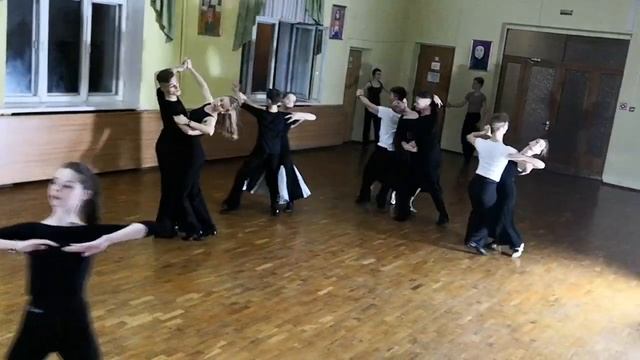 Танцевальная практика в профессиональном Минском клубе Танго. Слоуфокс смотреть онлайн