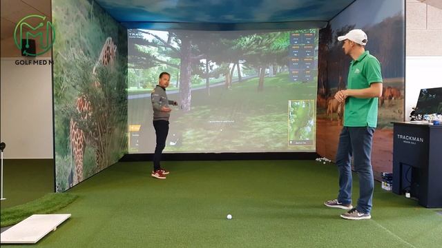 Golf instruktion: Kom sikkert ud af skoven смотреть онлайн
