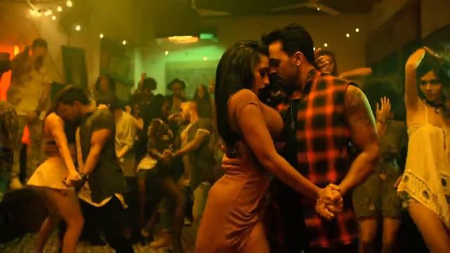 Luis Fonsi ft Daddy Yankee Despacit смотреть онлайн