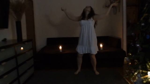 Как наполниться женской энергией? Танцы . Утренняя практика смотреть онлайн