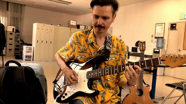 Fender Stratocaster G5 powered by Roland telecaster modeling tone (Oh Susana) смотреть онлайн