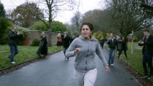 Черное зеркало - Белый медведь (краткий пересказ серии)