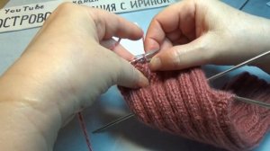 #710 Теплые носки спицами_ следки с косой.