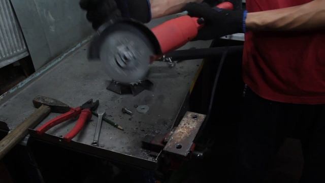 Самоделка-насадка для дрели 4 в 1. Верхорез, электротяпка, культиватор смотреть онлайн