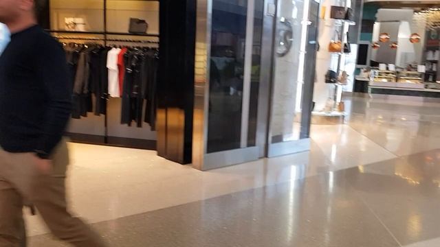 Аэропорт Бредли в Лос Анджелесе смотреть онлайн