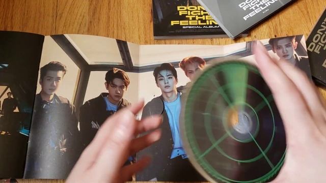 Exo Don't Fight the Feeling Photobook Episode 1 & 2 Version Unboxing смотреть онлайн