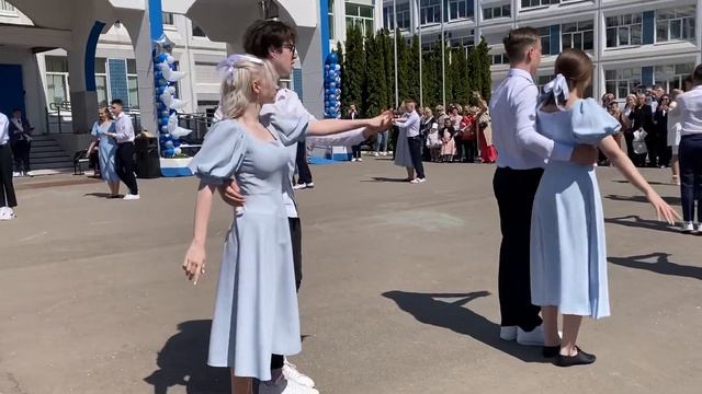 Вальс 2022 смотреть онлайн