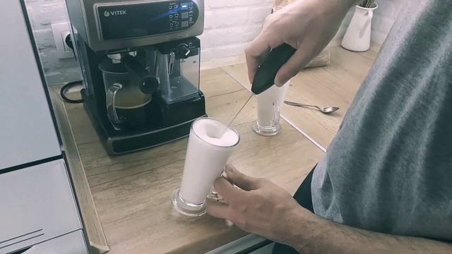 ОБАЛДЕННЫЙ капучино капучинатором из ИКЕА смотреть онлайн