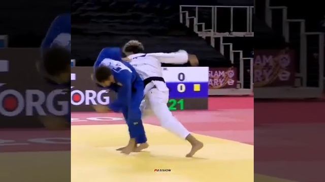 дзюдо. как он это сделал. #дзюдо #judo #judoka #борьба #бросок #иппон смотреть онлайн