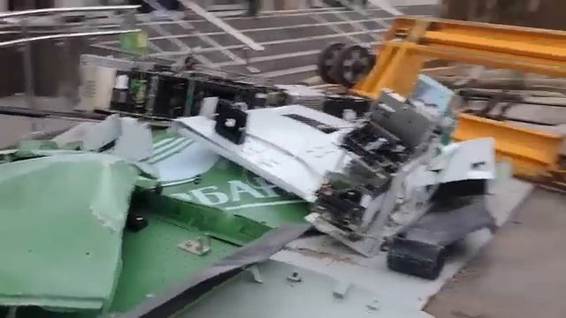 В Казани взорвали банкомат Сбербанка смотреть онлайн