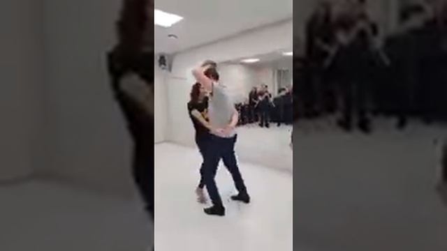 Веселый танец меренге!) смотреть онлайн