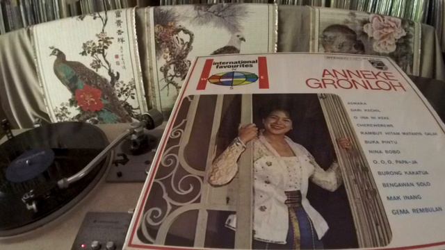 Anneke Grönloh -- a3 O Ina Ni Keke смотреть онлайн