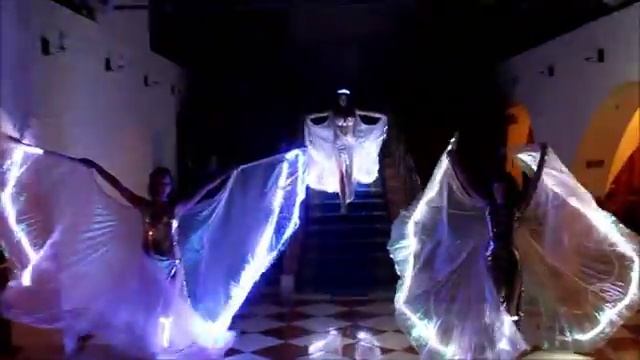 светодиодное шоу ростов крылья снежная королева смотреть онлайн