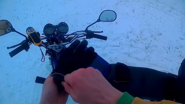 Зимние покатушки на мопеде Альфа. смотреть онлайн