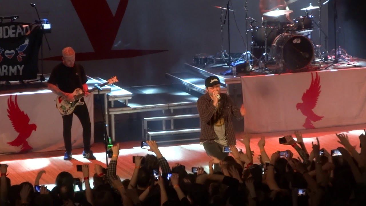 Hollywood Undead - Day Of The Dead (Rostov 2018) смотреть онлайн