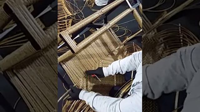 Плетем ромб из искусственного ротанга смотреть онлайн
